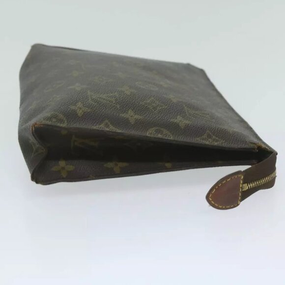 LOUIS VUITTON Monogram Poche Toilette 26 Pouch M47542 LV Auth 64042 - Picture 3 of 12